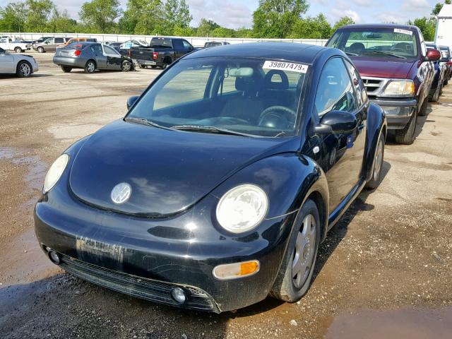 3VWCS21C61M414908 - 2001 VOLKSWAGEN NEW BEETLE Qara foto 2