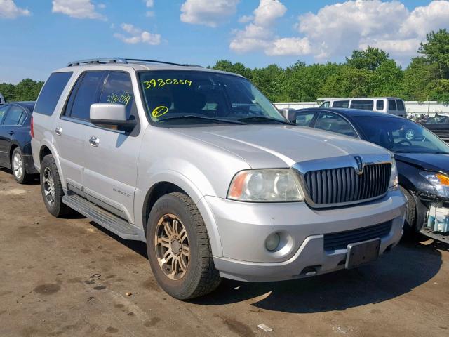 5LMFU28R03LJ39909 - 2003 LINCOLN NAVIGATOR SILVER photo 1