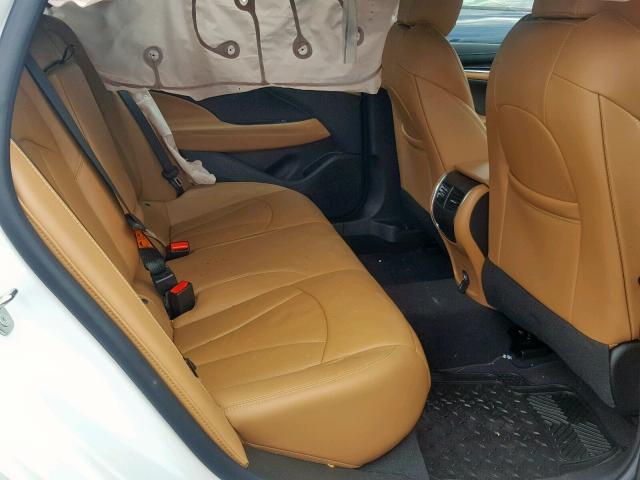 1G4ZP5SZXKU100884 - 2019 BUICK LACROSSE E WHITE photo 6