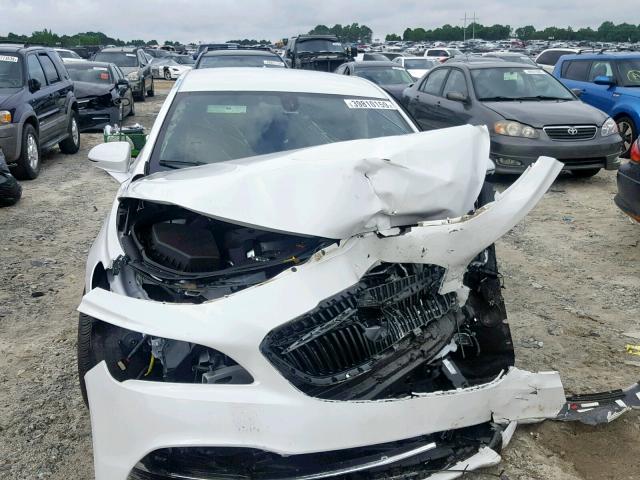 1G4ZP5SZXKU100884 - 2019 BUICK LACROSSE E WHITE photo 9