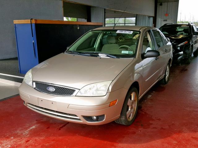 1FAHP34N67W114460 - 2007 FORD FOCUS ZX4 TAN photo 2