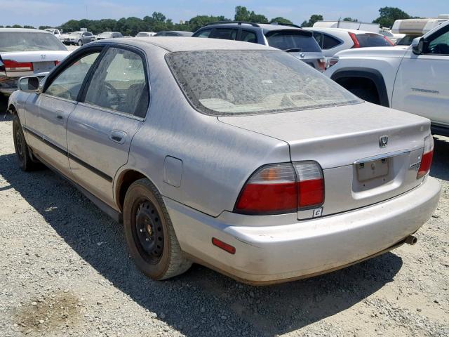 1HGCD5635TA130677 - 1996 HONDA ACCORD LX TAN photo 3