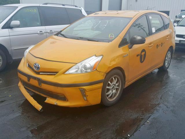 JTDZN3EU6E3322458 - 2014 TOYOTA PRIUS V YELLOW photo 2