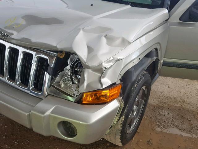 1J8HH48K98C200970 - 2008 JEEP COMMANDER GRAY photo 9