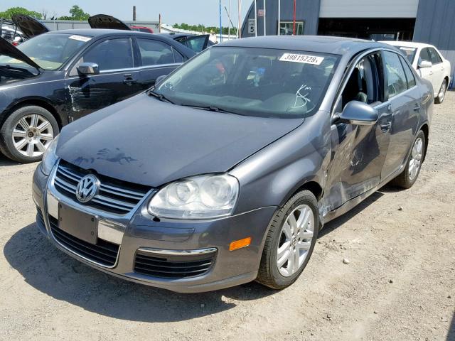 3VWRL71K49M072933 - 2009 VOLKSWAGEN JETTA TDI GRAY photo 2