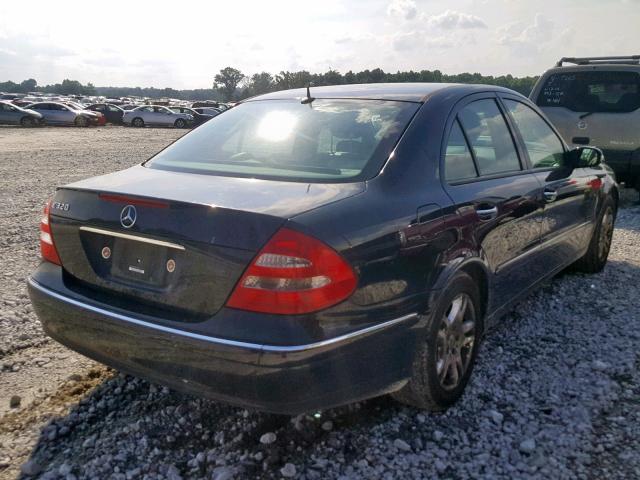 WDBUF65J75A722666 - 2005 MERCEDES-BENZ E 320 BLACK photo 4