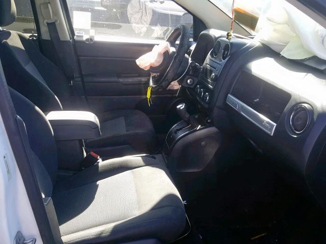 1C4NJDBB1GD556796 - 2016 JEEP COMPASS SP თეთრი ფოტო 5