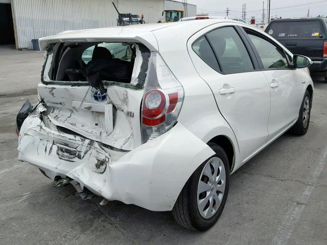 JTDKDTB35E1572575 - 2014 TOYOTA PRIUS C WHITE photo 4