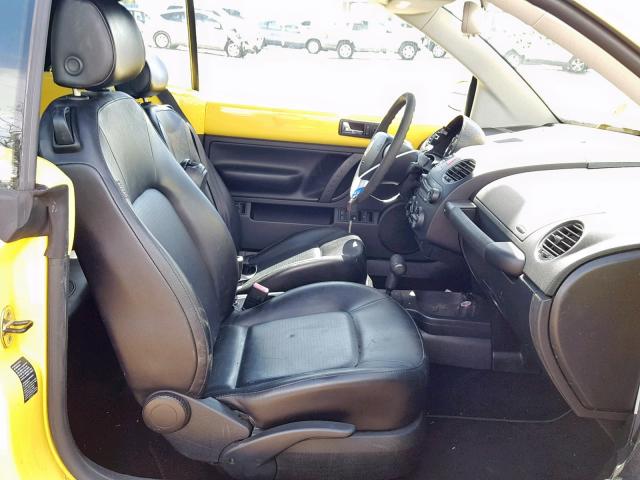 3VWPF31YX7M402678 - 2007 VOLKSWAGEN NEW BEETLE أصفر صورة 5