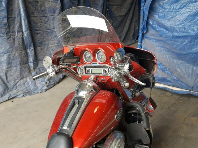 1HD1FCM1XCB661355 - 2012 HARLEY-DAVIDSON FLHTCU ULT RED photo 5