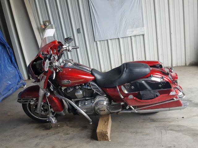 1HD1FCM1XCB661355 - 2012 HARLEY-DAVIDSON FLHTCU ULT RED photo 9