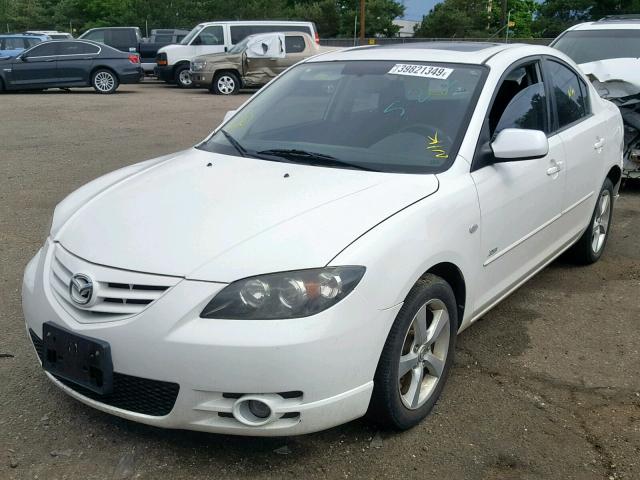 JM1BK123861418440 - 2006 MAZDA 3 S WHITE photo 2