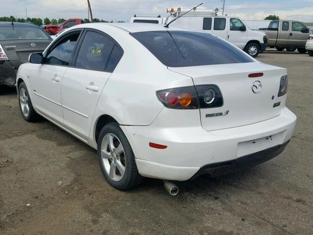 JM1BK123861418440 - 2006 MAZDA 3 S WHITE photo 3