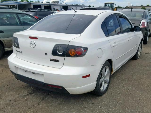 JM1BK123861418440 - 2006 MAZDA 3 S WHITE photo 4