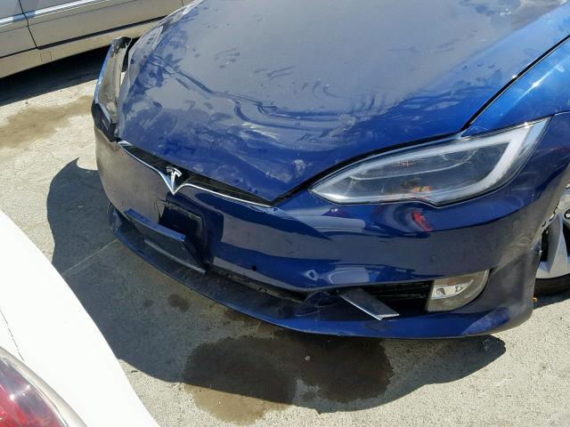 5YJSA1E25JF245322 - 2018 TESLA MODEL S BLUE photo 10