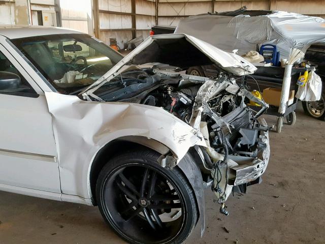 2D4FV47T97H643426 - 2007 DODGE MAGNUM SE WHITE photo 10