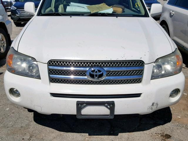 JTEEW21A360024319 - 2006 TOYOTA HIGHLANDER WHITE photo 9