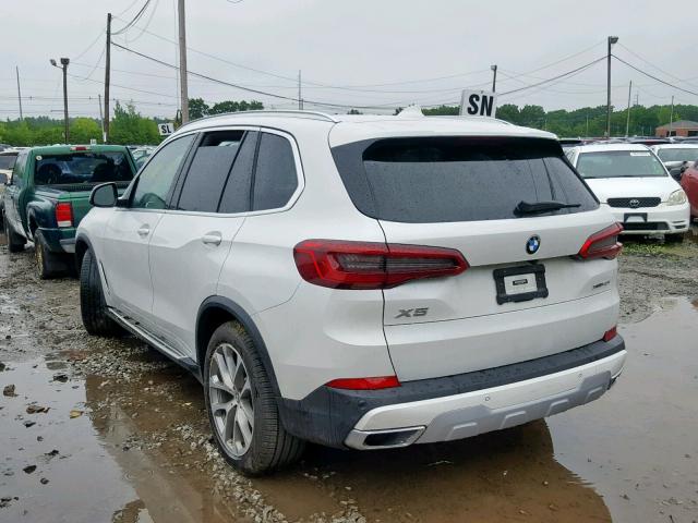 5UXCR6C54KLK99828 - 2019 BMW X5 XDRIVE4 WHITE photo 3