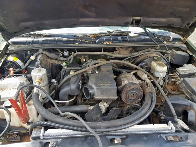 1GTCS195418172272 - 2001 GMC SONOMA GREEN photo 7