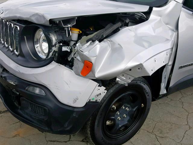 ZACCJBAH7JPH25438 - 2018 JEEP RENEGADE S SILVER photo 9