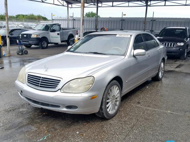 WDBNG75J9YA062416 - 2000 MERCEDES-BENZ S 500 SILVER photo 2