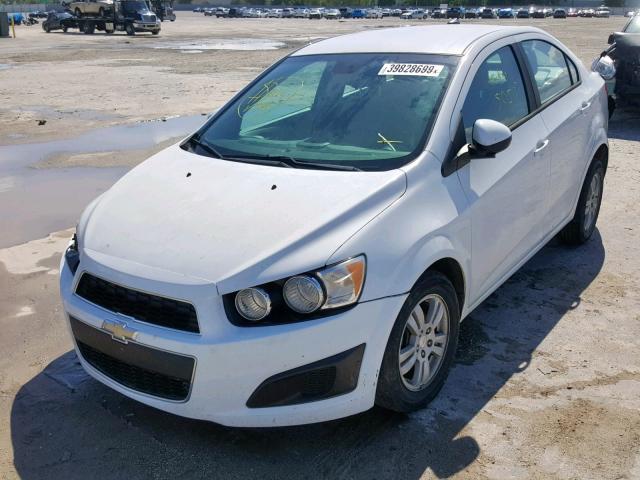 1G1JA5SH0C4188428 - 2012 CHEVROLET SONIC LS WHITE photo 2