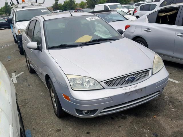 1FAHP38Z56W185693 - 2006 FORD FOCUS ZX4 SILVER photo 1