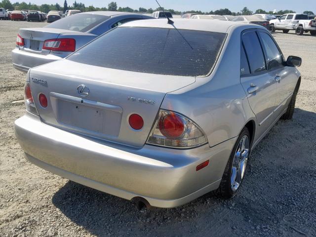 JTHBD192430077223 - 2003 LEXUS IS 300 SILVER photo 4