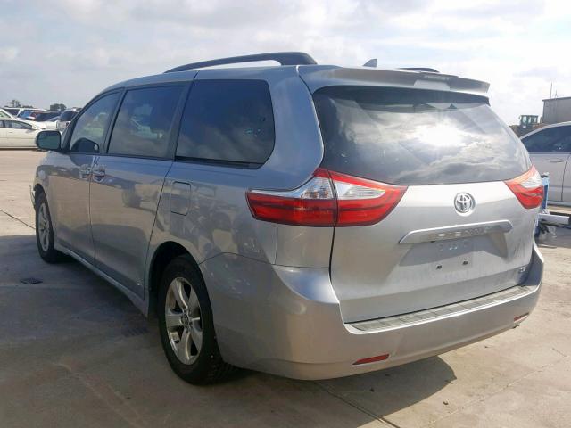 5TDKZ3DCXJS926604 - 2018 TOYOTA SIENNA LE SILVER photo 3