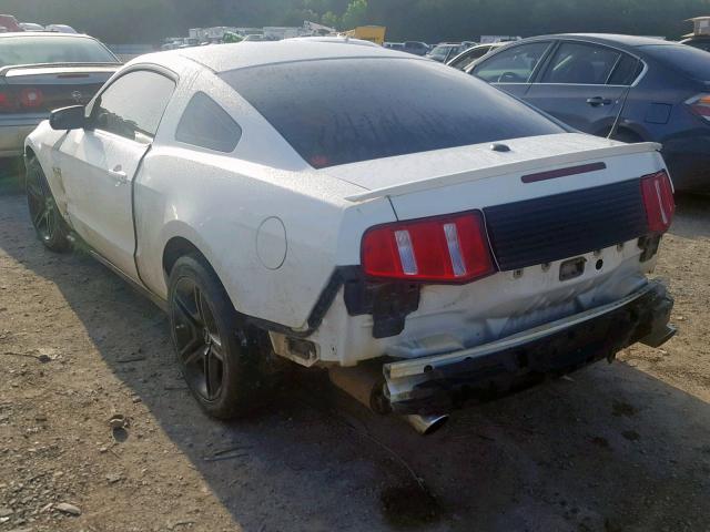 1ZVBP8CF9C5229526 - 2012 FORD MUSTANG GT WHITE photo 3