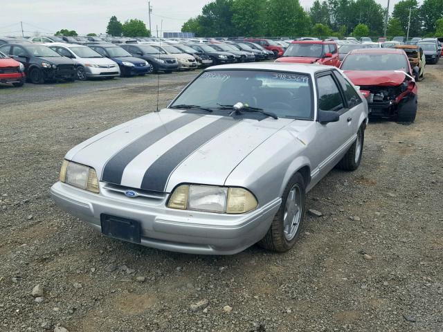 1FABP41EXJF239548 - 1988 FORD MUSTANG LX SILVER photo 2