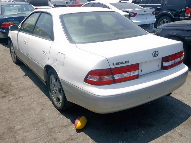 JT8BF28G810315407 - 2001 LEXUS ES 300 CREAM photo 3