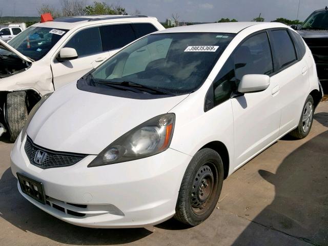 JHMGE8G34DC049400 - 2013 HONDA FIT WHITE photo 2