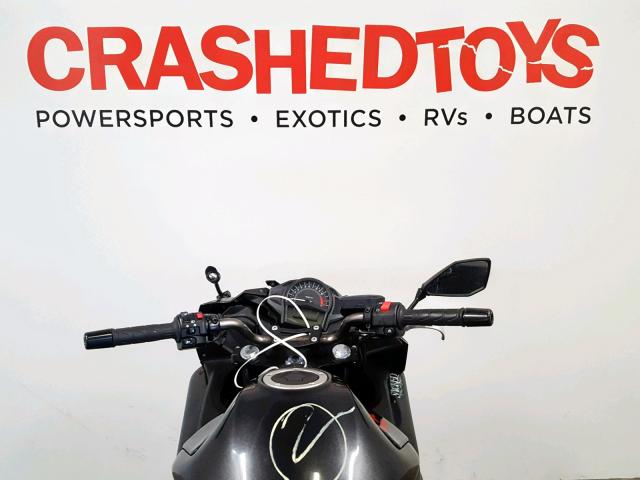 JKAEXEE18GDA21971 - 2016 KAWASAKI EX650 E GRAY photo 8