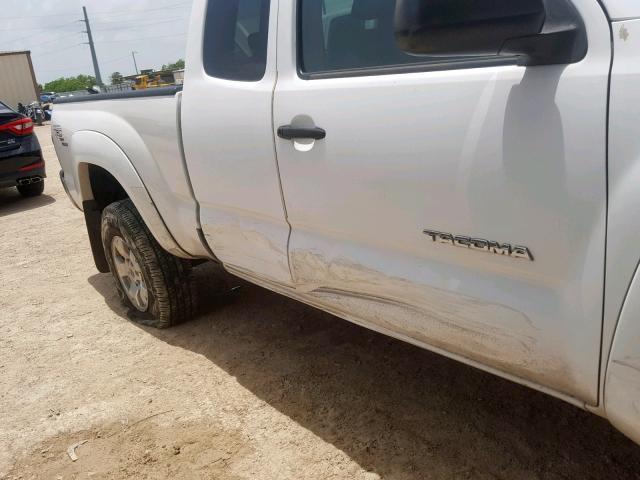 5TETU62N89Z605555 - 2009 TOYOTA TACOMA PRE WHITE photo 9