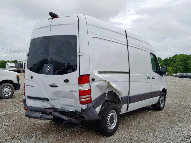 WD4PE7CD0HP549455 - 2017 MERCEDES-BENZ SPRINTER 2 WHITE photo 4