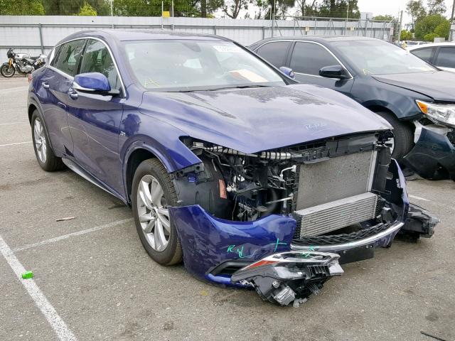 SJKCH5CP5JA050123 - 2018 INFINITI QX30 BASE BLUE photo 1