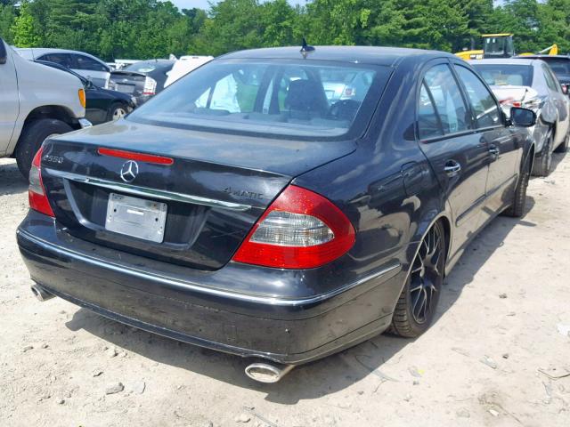 WDBUF90X38B205652 - 2008 MERCEDES-BENZ E 550 4MAT BLACK photo 4