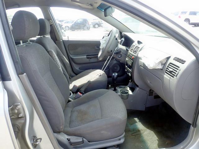 KNADC125936247295 - 2003 KIA RIO SILVER photo 5