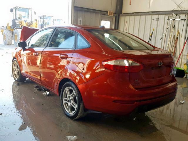 3FADP4BJ3JM111446 - 2018 FORD FIESTA SE RED photo 3