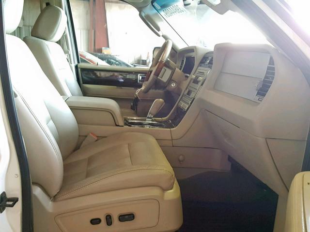 5LMFU27578LJ08792 - 2008 LINCOLN NAVIGATOR WHITE photo 5