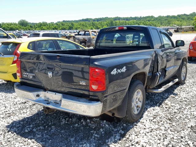 1D7HW42N06S549153 - 2006 DODGE DAKOTA SLT BLACK photo 4