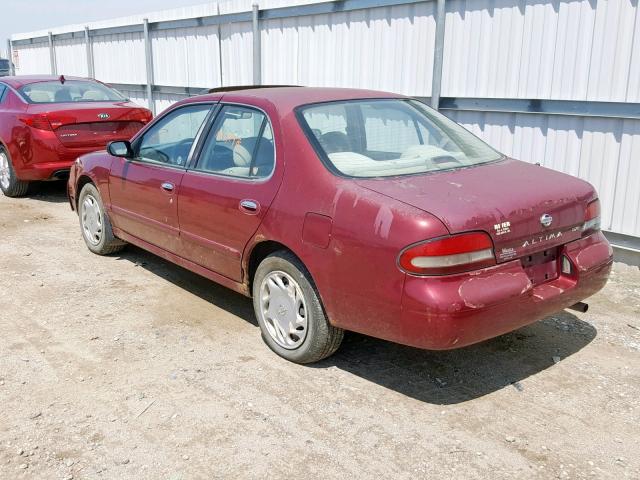 1N4BU31DXVC136065 - 1997 NISSAN ALTIMA XE MAROON photo 3