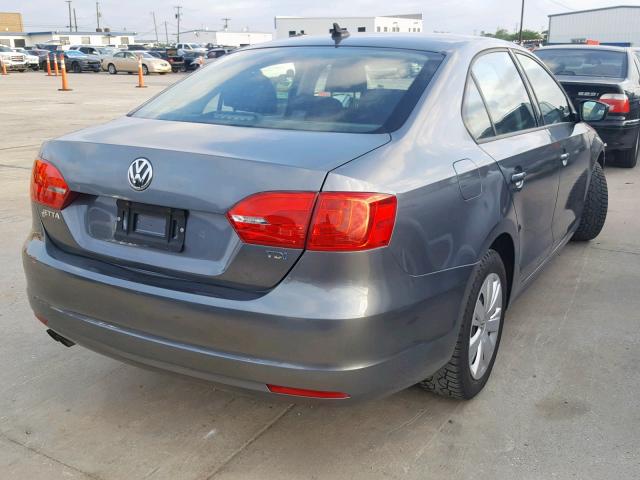 3VW3L7AJ2EM442557 - 2014 VOLKSWAGEN JETTA TDI GRAY photo 4