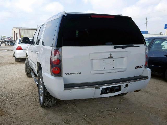 1GKFK63807J165452 - 2007 GMC YUKON DENA WHITE photo 3