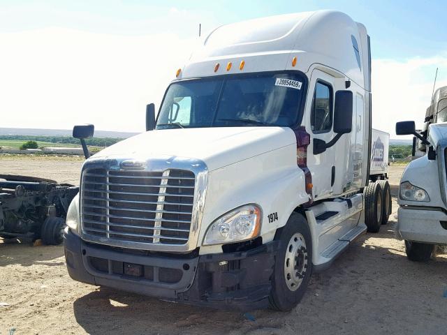1FUJGLDR6ALAS9850 - 2010 FREIGHTLINER CASCADIA 1 WHITE photo 2