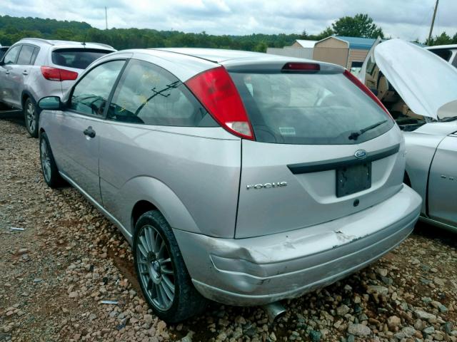 1FAFP31N66W151941 - 2006 FORD FOCUS ZX3 SILVER photo 3