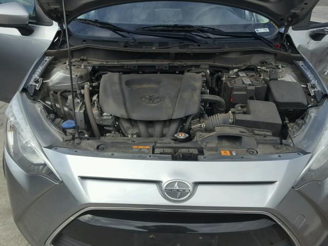 3MYDLBZV3GY106852 - 2016 TOYOTA SCION IA SILVER photo 7