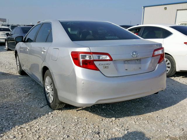4T1BF1FK5CU067191 - 2012 TOYOTA CAMRY BASE SILVER photo 3