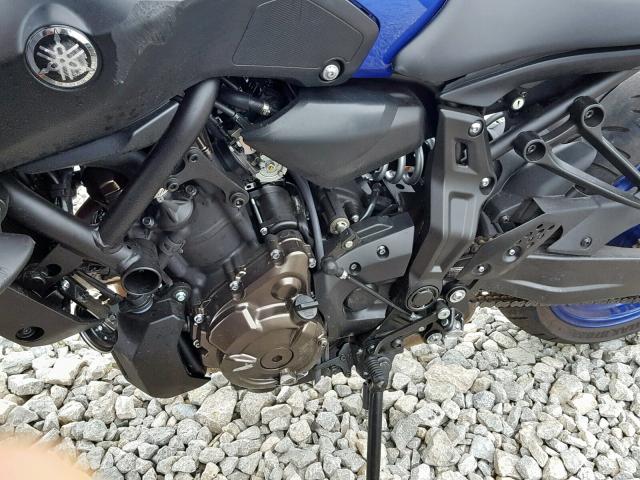 JYARM27E6JA002416 - 2018 YAMAHA MT07 BLUE photo 7